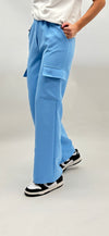 PANTALONE CON TASCHE  azzurro